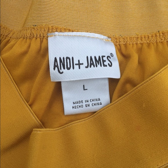 (Andi + James) pleated a-line midi skirt - Picture 3 of 6